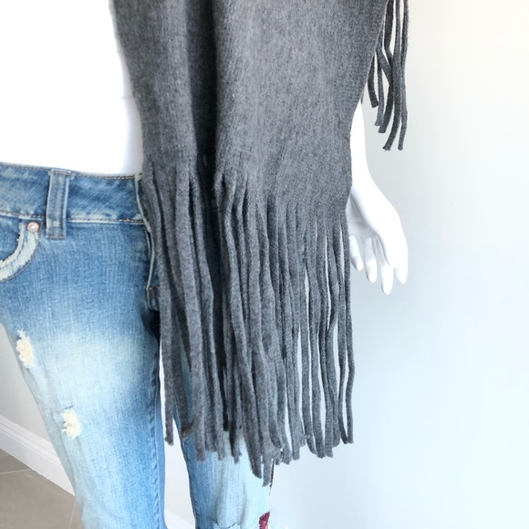 LUCKY BRAND Solid Gray Oversized Extra Long Felts Fringed Wrap Shawl Scarf NWOT - Picture 5 of 11